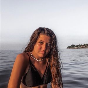 Meet your Posher, Brooke